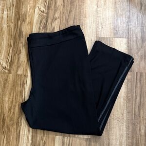 Avenue Women’s Slim Pants With Faux Leather Trim Size 24